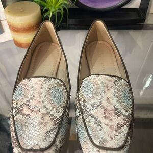 Kelly & Katie Cream and Brown Flats with Classic Loafer Design